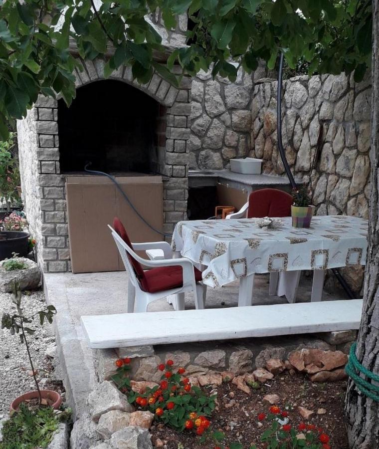 Apartments Marica Krk Town Exterior foto