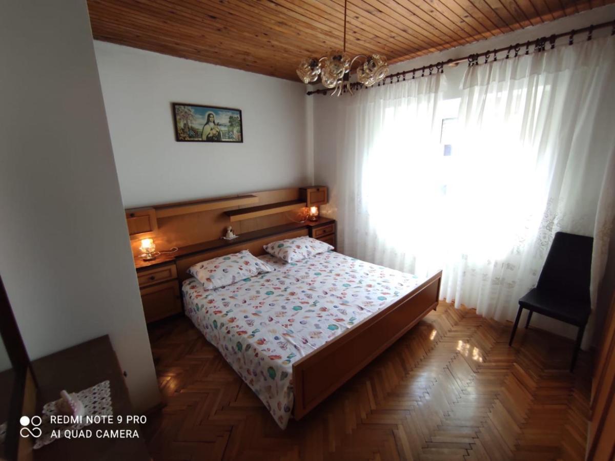Apartments Marica Krk Town Exterior foto